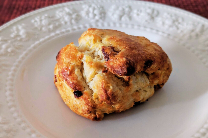 Rue5の酒粕豆乳スコーン(オーガニッククランベリー&ホワイトチョコ)