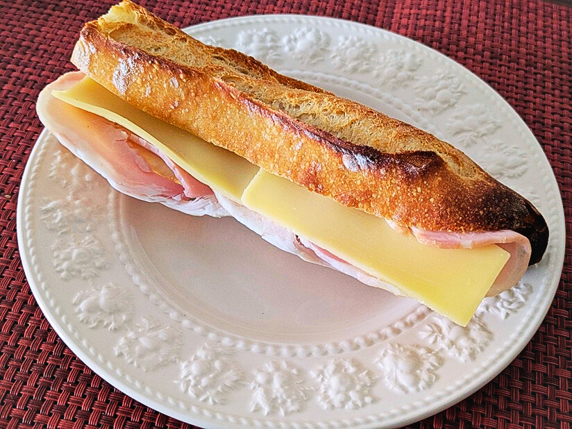 「ブーランジェリー ボネダンヌ」のバケットの画像